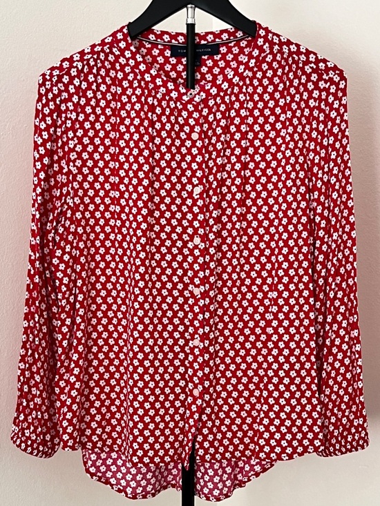 Tommy Hilfiger Tops - ❤️ Tommy Hilfiger Red Daisy Print Blouse | Classic Preppy Chic | Large